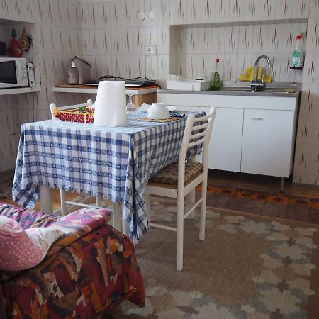 B&B Signora Elvira Capriana Extérieur photo