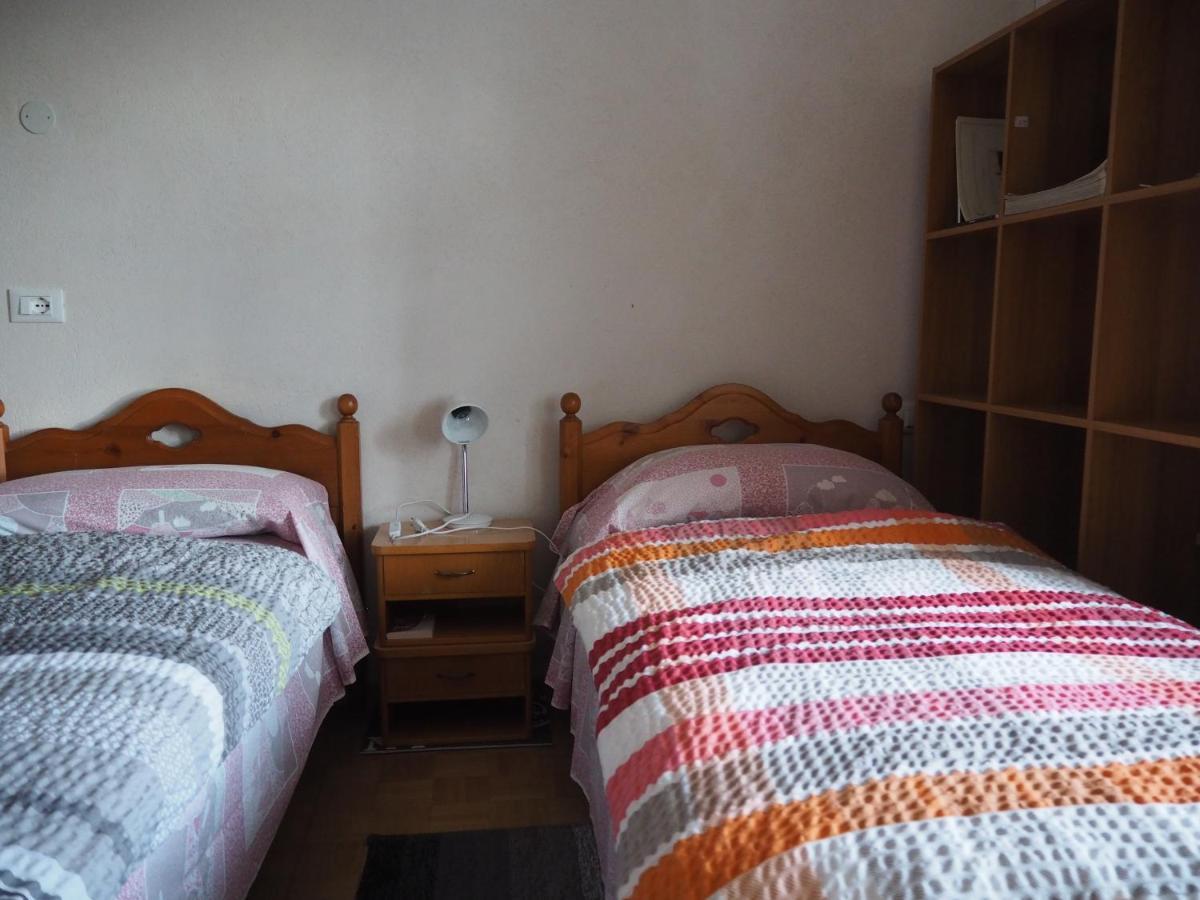 B&B Signora Elvira Capriana Extérieur photo